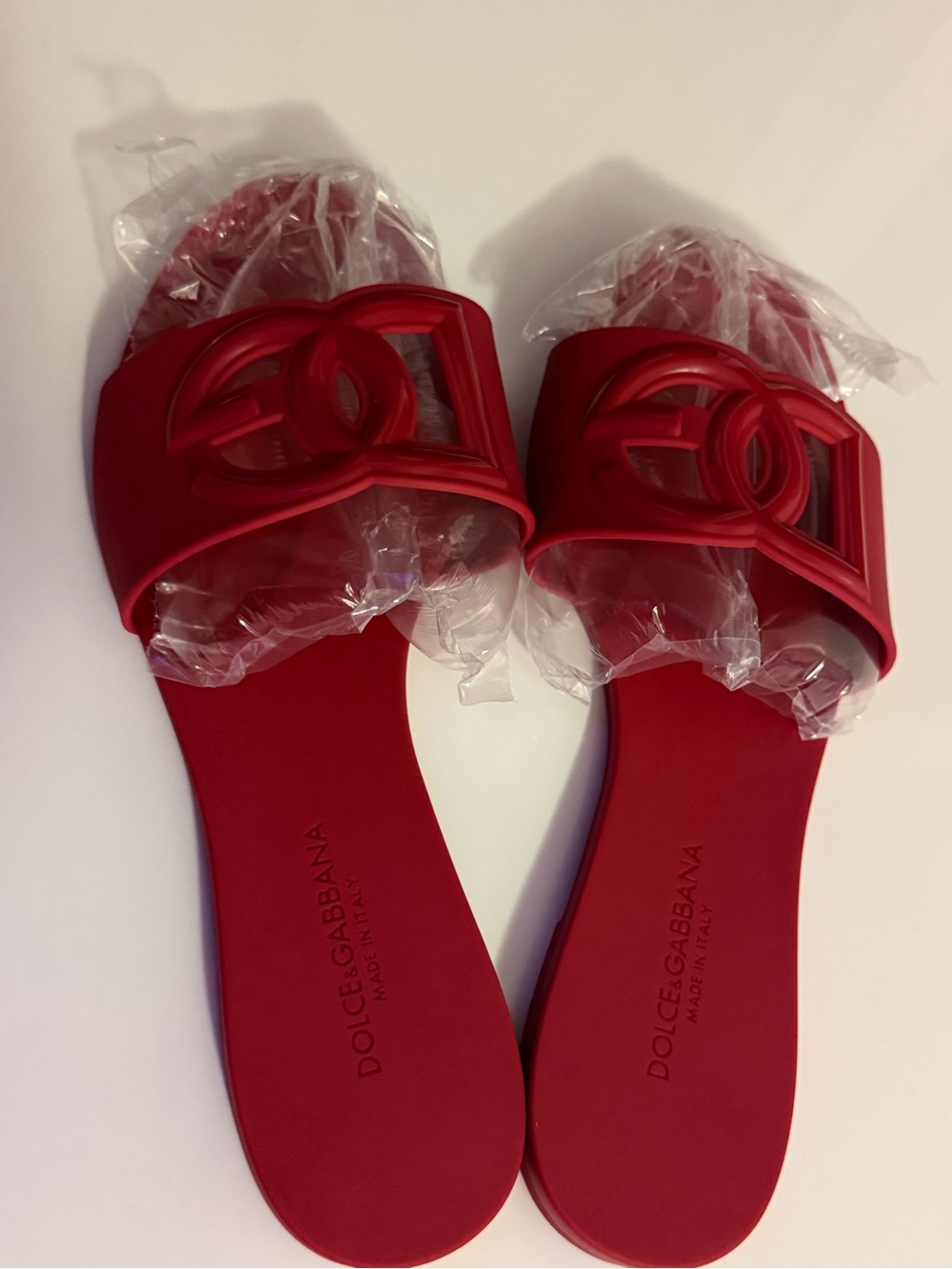 Dolce & Gabbana Red Rubber Logo Slide Sandals